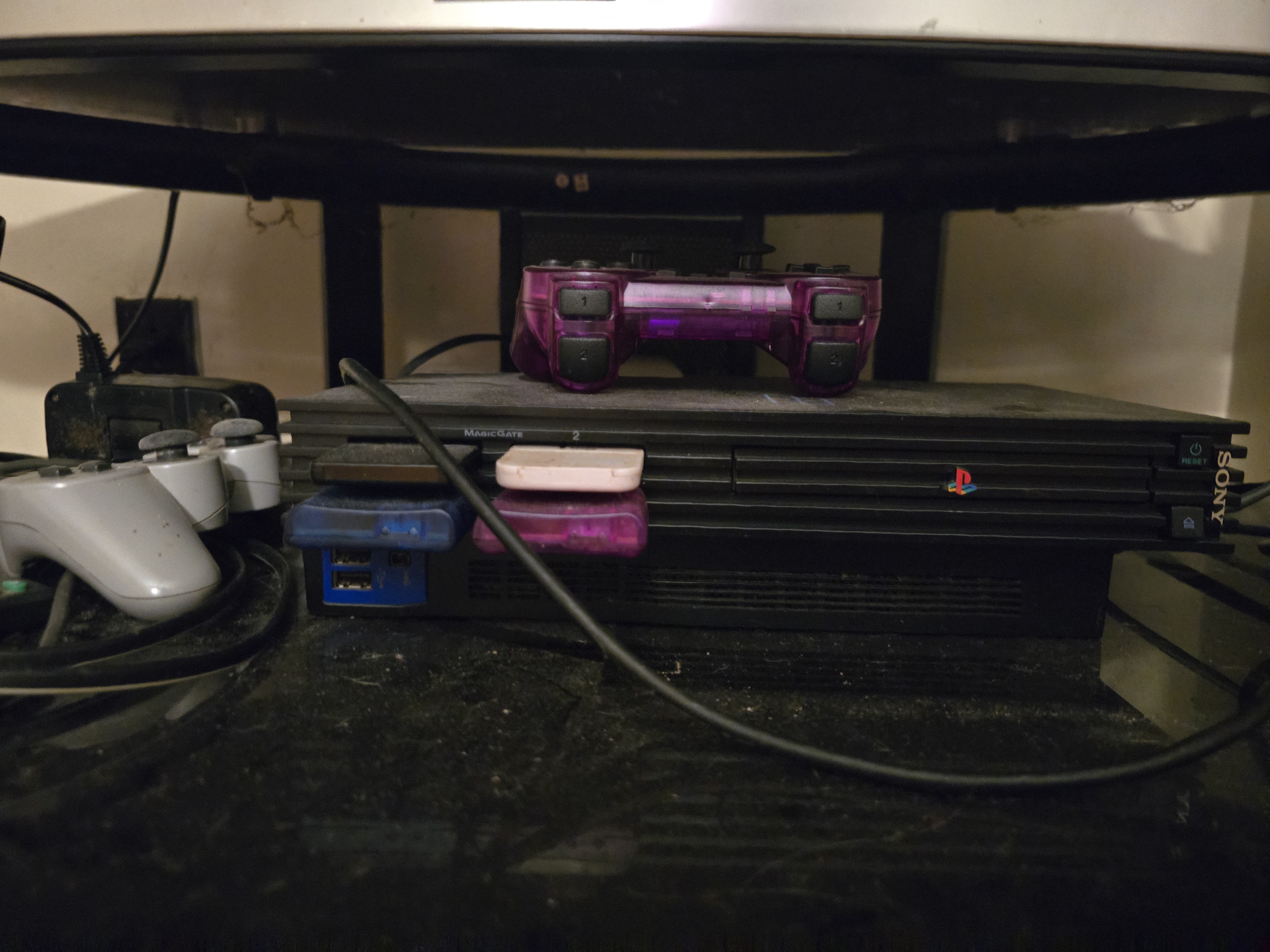 Repair bench photo 1